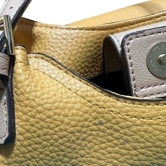 Tutilo New York Mustard Colored Shoulder Tote Bag - Picture 11 of 15